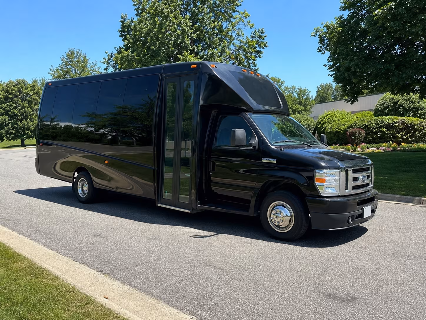 affordable olathe prom party bus prices split across your group