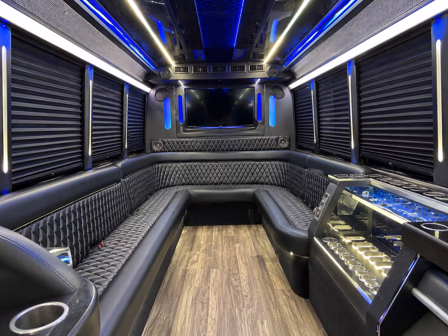 hit every photo stop in your olathe party bus before the dance
