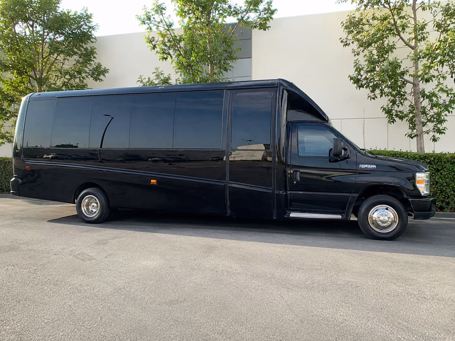 wine event transportation from olathe to historic weston orchard vineyard